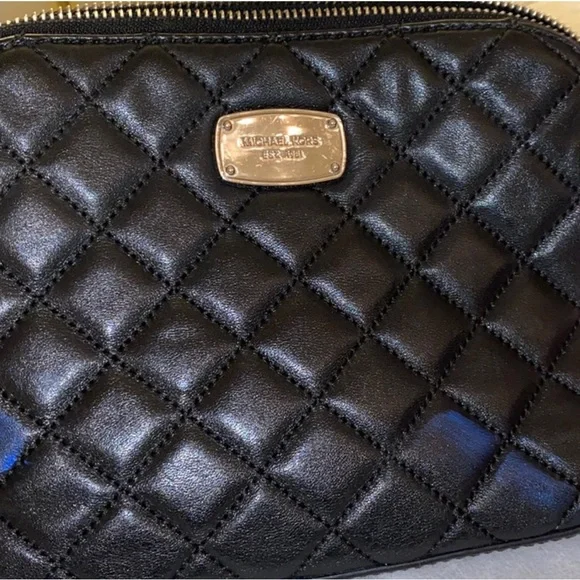 Black Michael Kors Quilted Bag - Picture 3 of 4